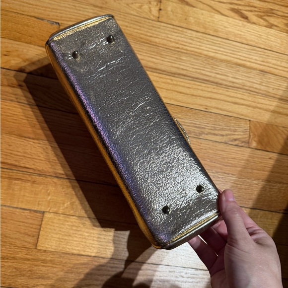 Vintage Gold Metallic Hard Case Clutch structured handbag handle 50s-60s shiny - Picture 3 of 4